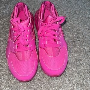 Women Nike pink sneaker